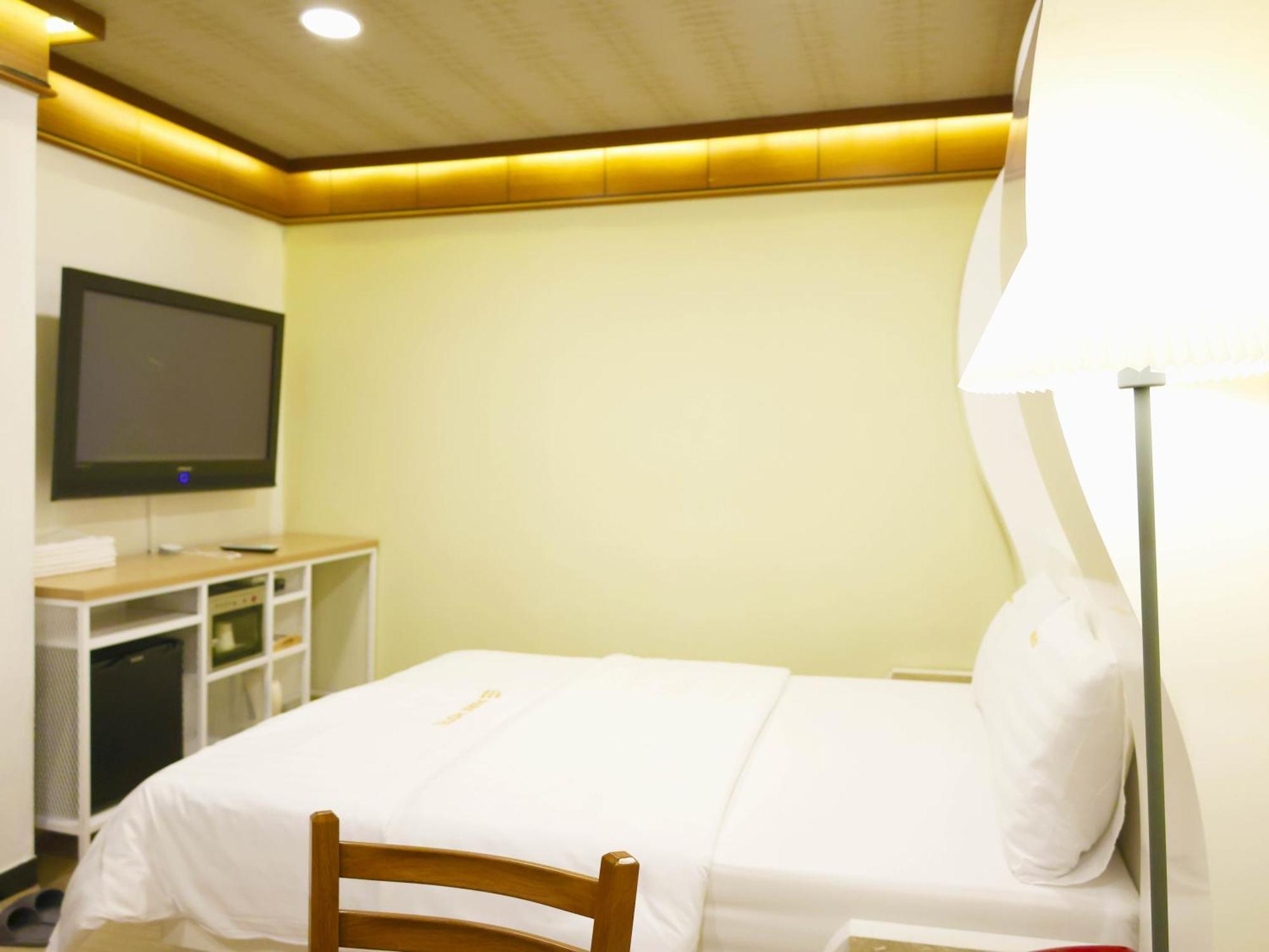 Goodstay Andong Park Hotel Exterior foto